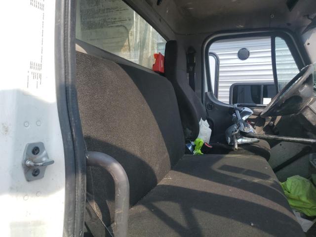 3ALACXFE7NDNC6552 - 2022 FREIGHTLINER M2 106 MEDIUM DUTY WHITE photo 6