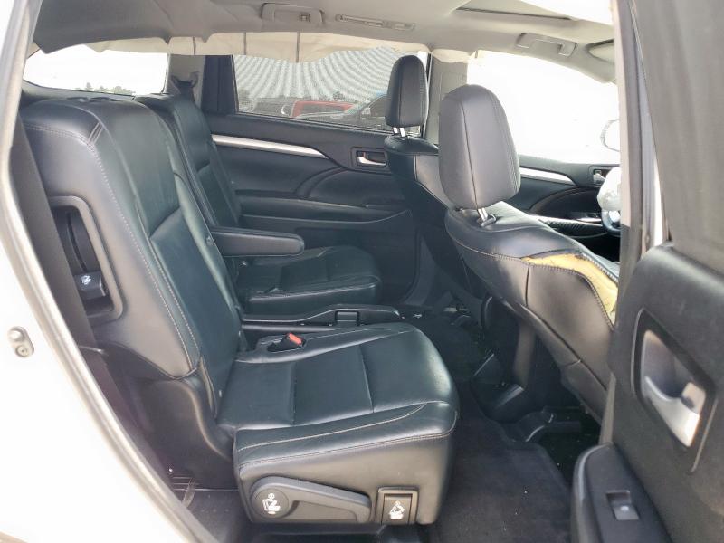 5TDKKRFH6FS088255 - 2015 TOYOTA HIGHLANDER XLE WHITE photo 11