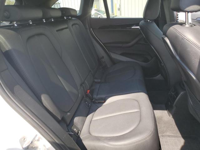 WBXHU7C5XK3H44896 - 2019 BMW X1 SDRIVE28I WHITE photo 11