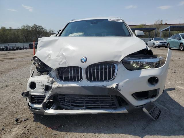 WBXHU7C5XK3H44896 - 2019 BMW X1 SDRIVE28I WHITE photo 5