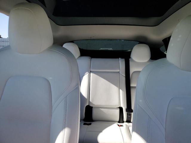 7SAYGDEE8NF485932 - 2022 TESLA MODEL Y Ақ фото 10