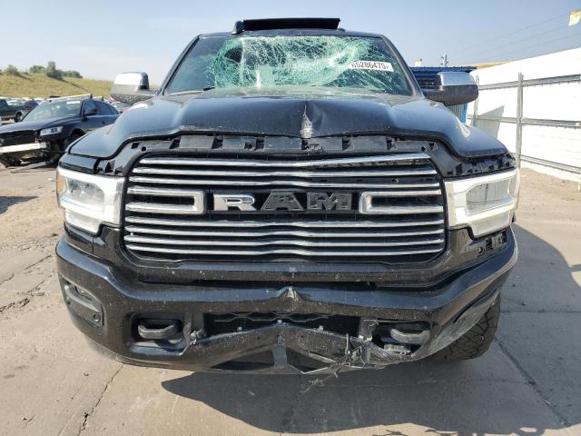 3C6UR5KL5NG216920 - 2022 RAM 2500 LARAMIE Czarny zdjęcie 5
