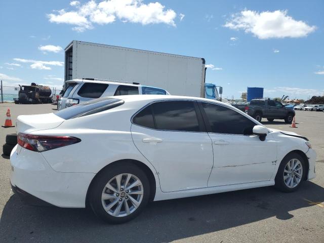 4T1C11AK3PU110779 - 2023 TOYOTA CAMRY LE WHITE photo 3