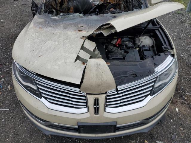 2LMPJ8LR0JBL19287 - 2018 LINCOLN MKX RESERVE Бежевый фото 12