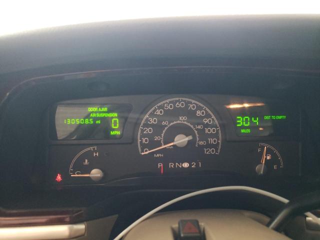 1LNHM81W64Y682748 - 2004 LINCOLN TOWN CAR EXECUTIVE BLACK photo 9