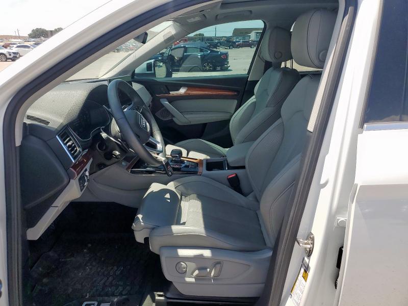 WA1CAAFY7M2046331 - 2021 AUDI Q5 PRESTIGE WHITE photo 7