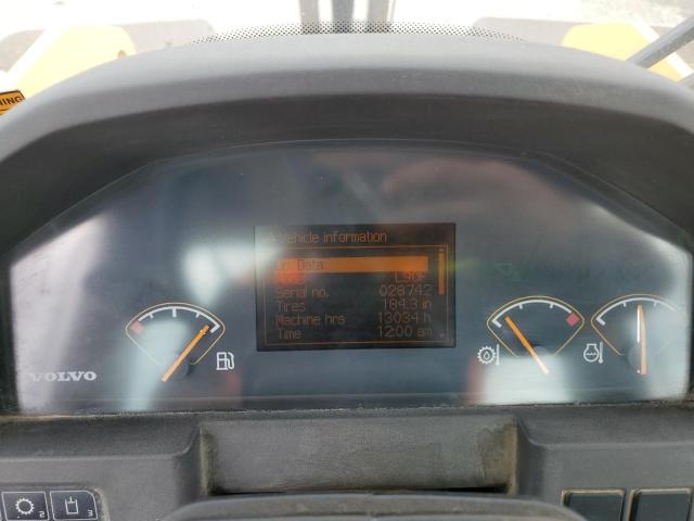 VCE0L90FC00028742 - 2011 VOLVO L90F YELLOW photo 8