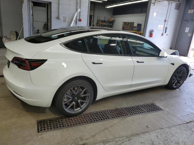5YJ3E1EA0PF606982 - 2023 TESLA MODEL 3 Blanco foto 3