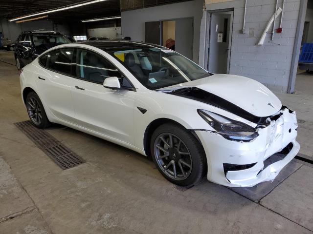 5YJ3E1EA0PF606982 - 2023 TESLA MODEL 3 Blanco foto 4