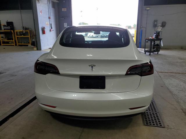 5YJ3E1EA0PF606982 - 2023 TESLA MODEL 3 Blanco foto 6