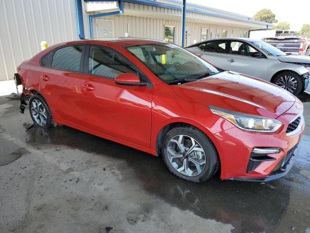 3KPF24AD8LE184130 - 2020 KIA FORTE FE RED photo 4