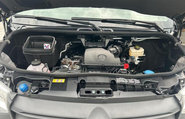 W1Y4NBHY7RT191884 - 2024 MERCEDES-BENZ SPRINTER 2500 შავი ფოტო 7