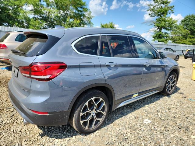 WBXJG9C05L5R86457 - 2020 BMW X1 XDRIVE28I GRAY photo 3