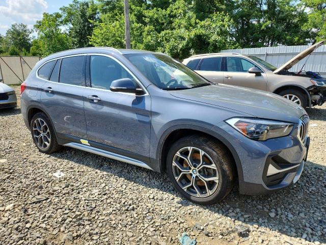WBXJG9C05L5R86457 - 2020 BMW X1 XDRIVE28I GRAY photo 4