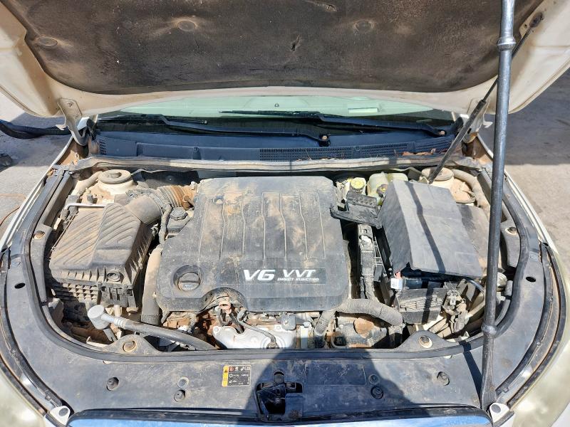 1G4GE5GDXBF380708 - 2011 BUICK LACROSSE CXS WHITE photo 11