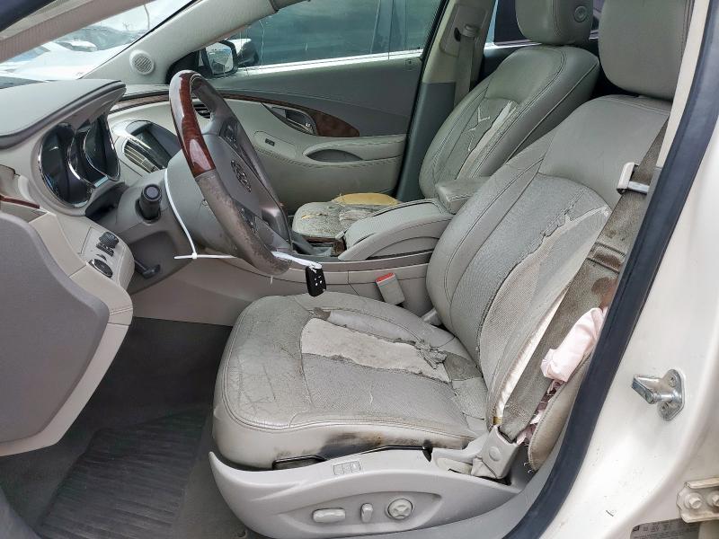 1G4GE5GDXBF380708 - 2011 BUICK LACROSSE CXS WHITE photo 7