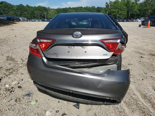 4T1BF1FK4HU653646 - 2017 TOYOTA CAMRY LE 石墨色 照片 6