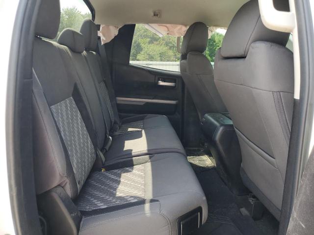 5TFRY5F16LX264963 - 2020 TOYOTA TUNDRA DOUBLE CAB SR/SR5 WHITE photo 10