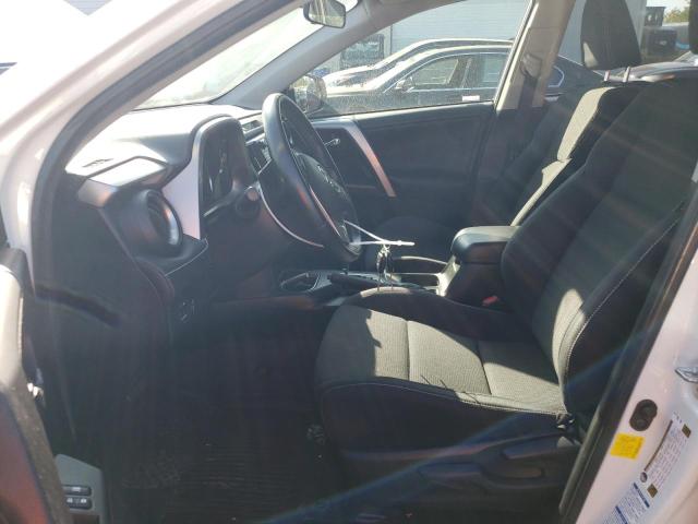JTMRFREV4GJ069373 - 2016 TOYOTA RAV4 XLE 白色 照片 7