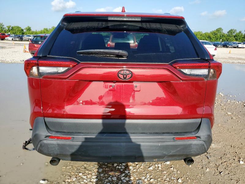 2T3H1RFVXMW169421 - 2021 TOYOTA RAV4 LE RED photo 6