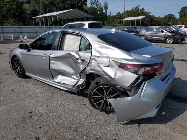 4T1T11AK7PU830506 - 2023 TOYOTA CAMRY SE NIGHT SHADE SILVER photo 2