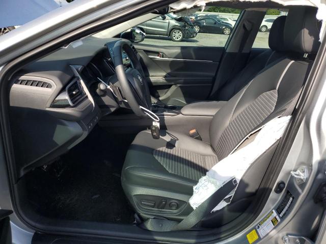 4T1T11AK7PU830506 - 2023 TOYOTA CAMRY SE NIGHT SHADE SILVER photo 7