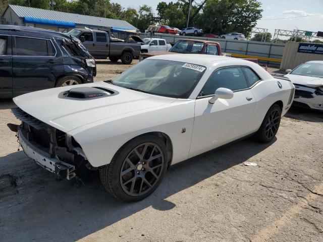 2C3CDZFJXGH309698 - 2016 DODGE CHALLENGER R/T SCAT PACK WHITE photo 1