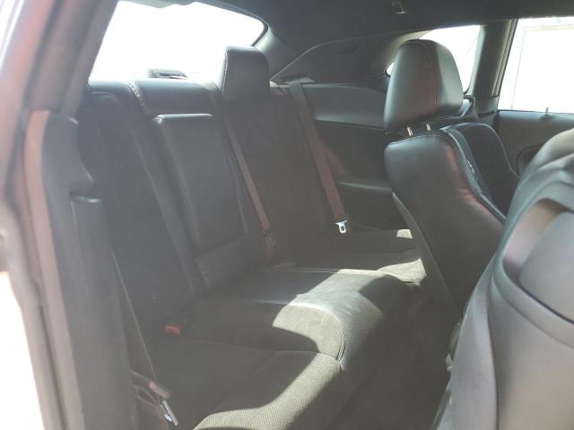 2C3CDZFJXGH309698 - 2016 DODGE CHALLENGER R/T SCAT PACK WHITE photo 10