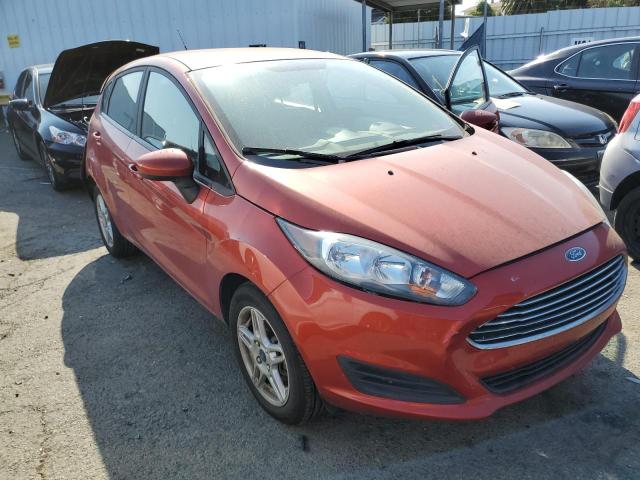 3FADP4EJ6KM118002 - 2019 FORD FIESTA SE RED photo 4