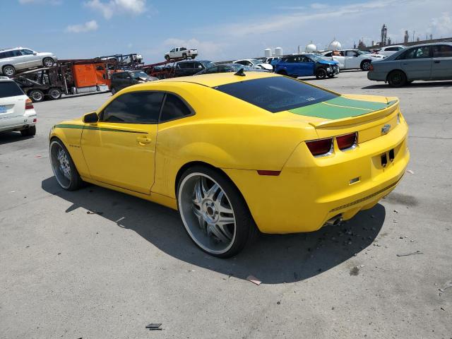 2G1FA1E35D9121997 - 2013 CHEVROLET CAMARO LS YELLOW photo 2