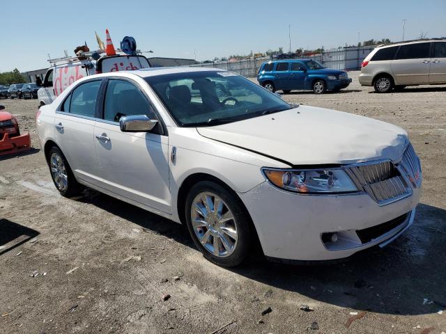 3LNHL2GC2BR770527 - 2011 LINCOLN MKZ WHITE photo 4