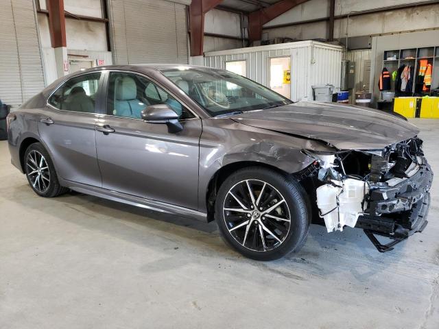 4T1G11AK9PU745670 - 2023 TOYOTA CAMRY SE NIGHT SHADE GRAY photo 4