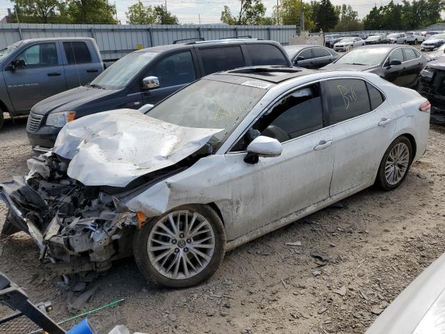 4T1B11HK9JU016401 - 2018 TOYOTA CAMRY L WHITE photo 2