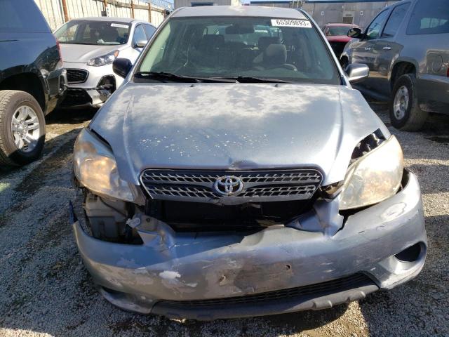 2T1KR32E95C552179 - 2005 TOYOTA MATRIX XR Синій фото 5