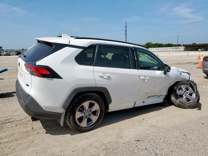 2T3W1RFV5RC292379 - 2024 TOYOTA RAV4 XLE WHITE photo 3