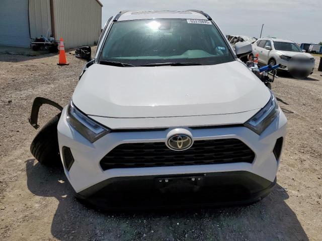 2T3W1RFV5RC292379 - 2024 TOYOTA RAV4 XLE WHITE photo 5