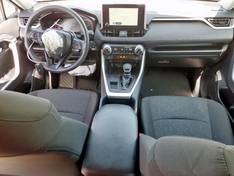 2T3W1RFV5RC292379 - 2024 TOYOTA RAV4 XLE WHITE photo 8