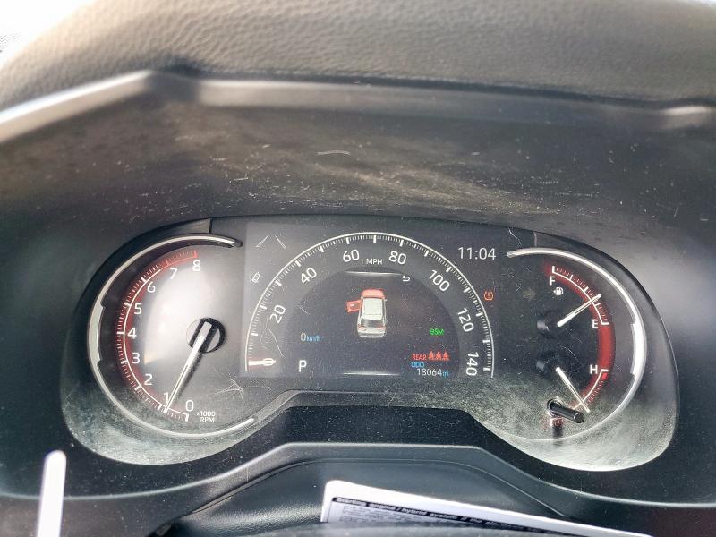 2T3W1RFV5RC292379 - 2024 TOYOTA RAV4 XLE WHITE photo 9