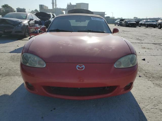 JM1NB353840400768 - 2004 MAZDA MX-5 MIATA BASE RED photo 5