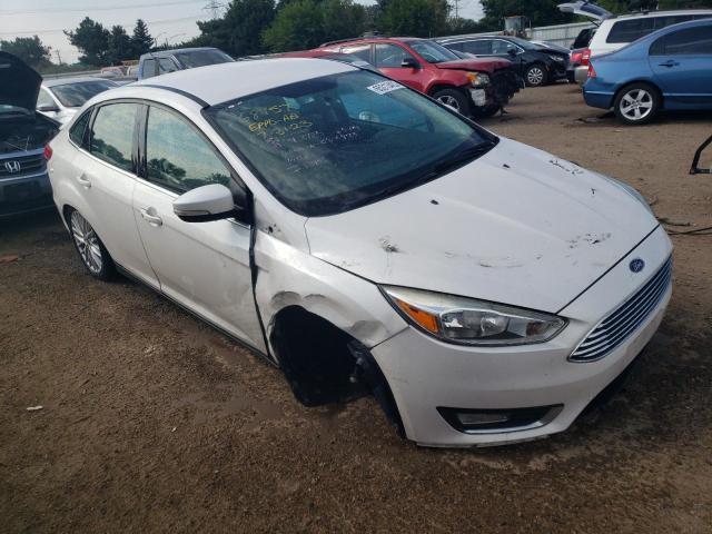 1FADP3J28FL355168 - 2015 FORD FOCUS TITANIUM WHITE photo 4