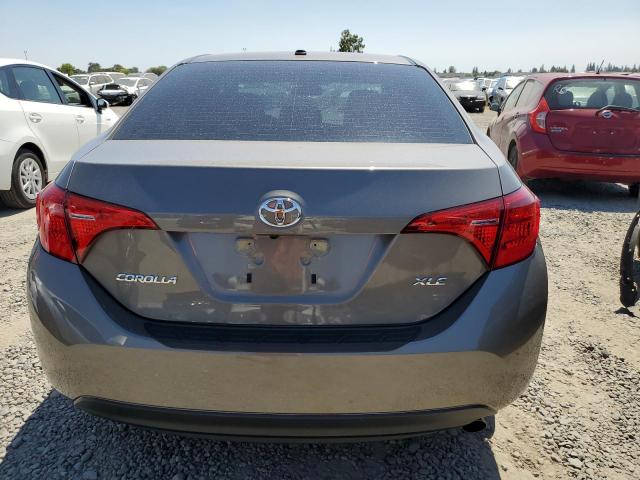 5YFBURHE1KP888641 - 2019 TOYOTA COROLLA L GRAY photo 6