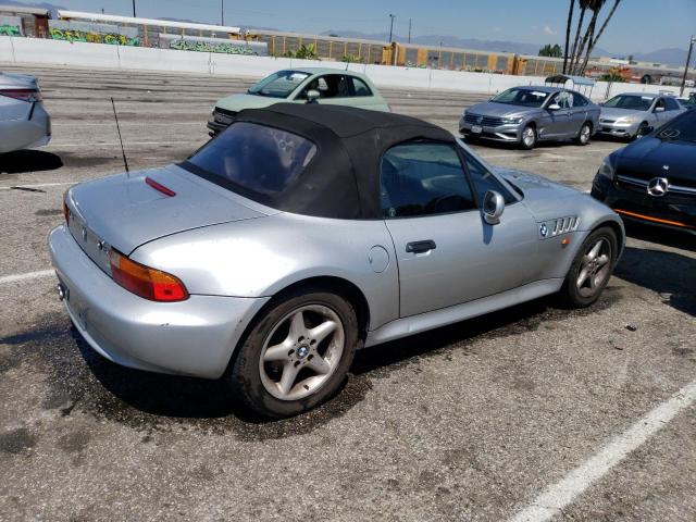 4USCH333XXLF40846 - 1999 BMW Z3 2.8 SILVER photo 3