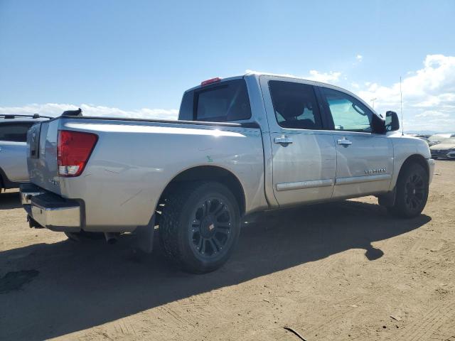 1N6AA07BX7N244614 - 2007 NISSAN TITAN XE SILVER photo 3