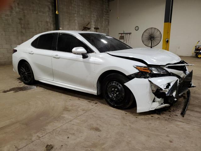 4T1K61AKXPU754891 - 2023 TOYOTA CAMRY XSE WHITE photo 4