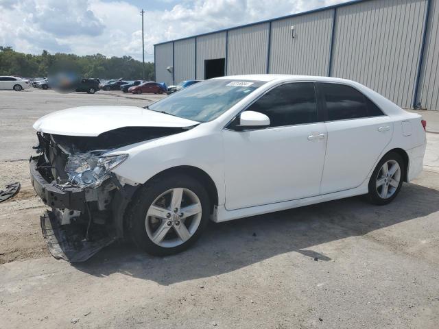 4T1BF1FK6EU775890 - 2014 TOYOTA CAMRY L WHITE photo 1