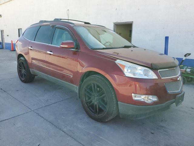 1GNLVHEDXAS147108 - 2010 CHEVROLET TRAVERSE LTZ MAROON photo 4