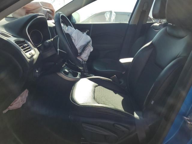 3C4NJDBB2KT801138 - 2019 JEEP COMPASS LATITUDE Синий фото 7