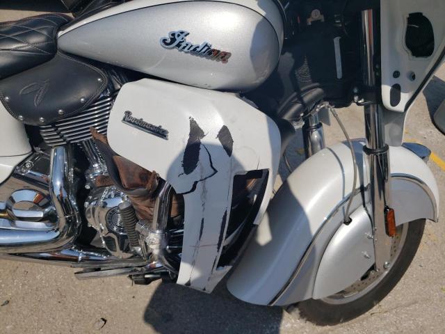 56KTRAAA0K3370733 - 2019 INDIAN MOTORCYCLE CO. ROADMASTER WHITE photo 9