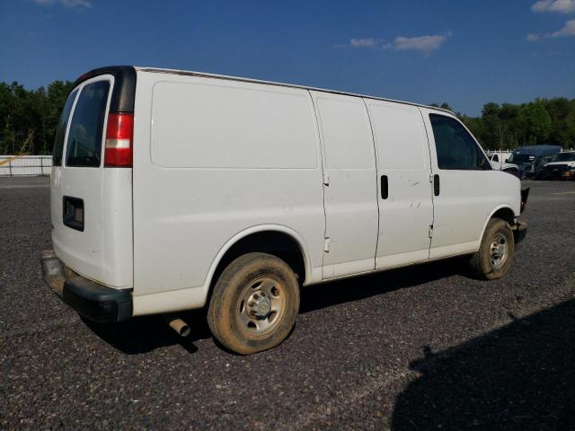 1GCWGAFF8H1120609 - 2017 CHEVROLET EXPRESS G2 WHITE photo 3