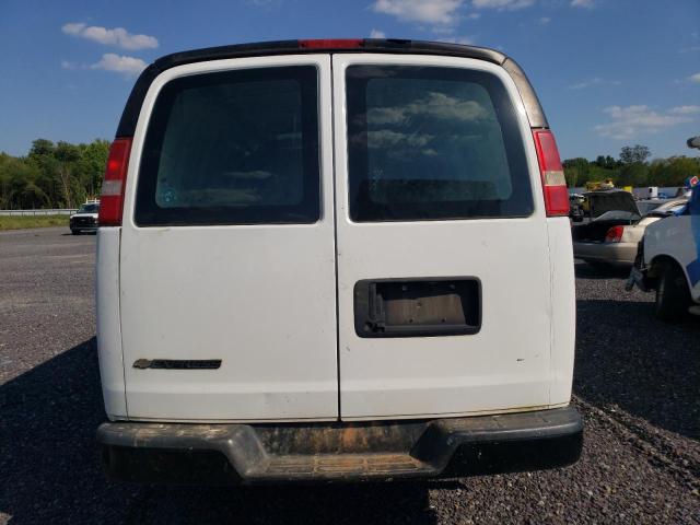 1GCWGAFF8H1120609 - 2017 CHEVROLET EXPRESS G2 WHITE photo 6